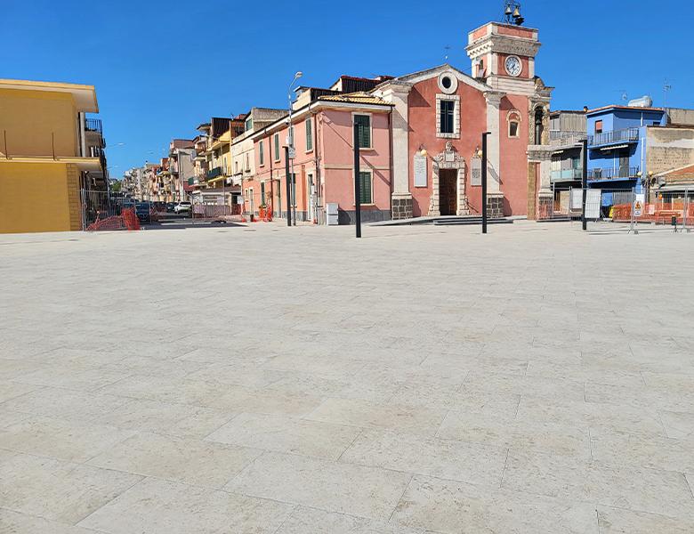 PIAZZA PUBBLICA, <br>SIRACUSA