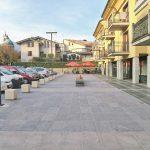 Piazza-pubblica-pavimentazione-in-pietra-sinterizzata-Super-Hard-Keramik-3-cm-Pietra-Grigioni-e-Pietra-Grey