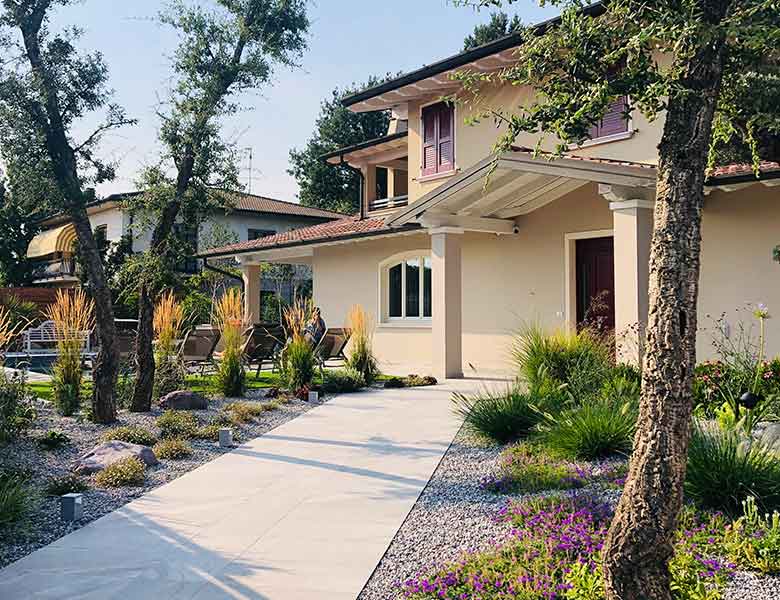 VILLA WITH SWIMMING POOL, BRESCIA