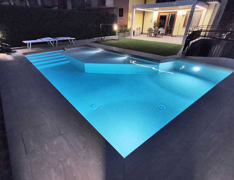 VILLA CON PISCINA, <br>BERGAMO