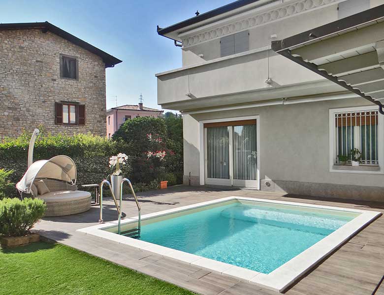 VILLA CON PISCINA, <br>BERGAMO