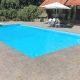 Pavimento in pietra sinterizzata villa con piscina Bergamo