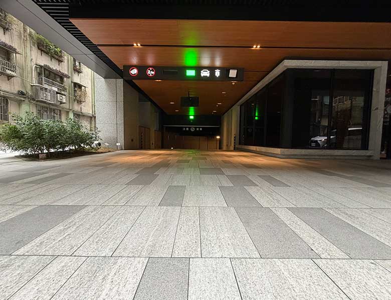 Commercial Building, Taipei - Taiwan