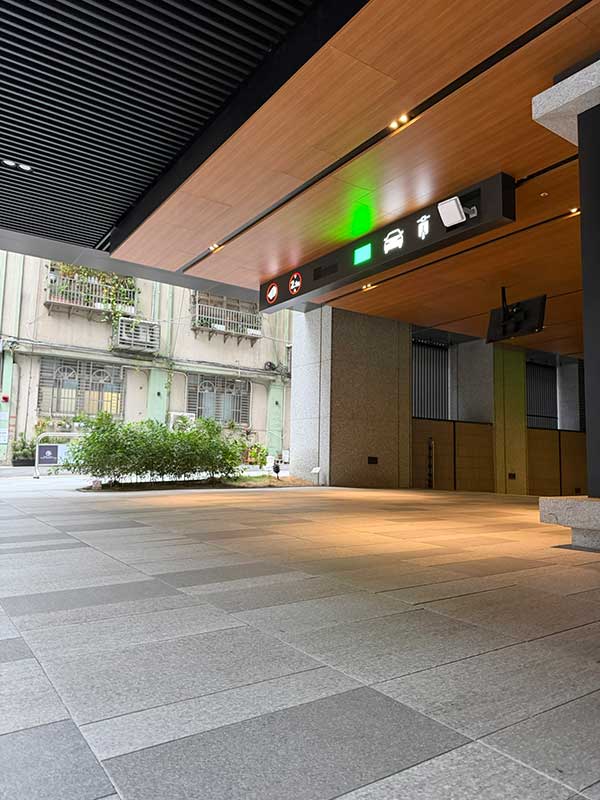 Commercial Building, Taipei - Taiwan