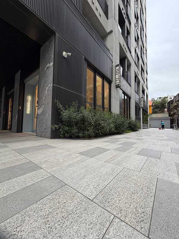 Commercial Building, Taipei - Taiwan